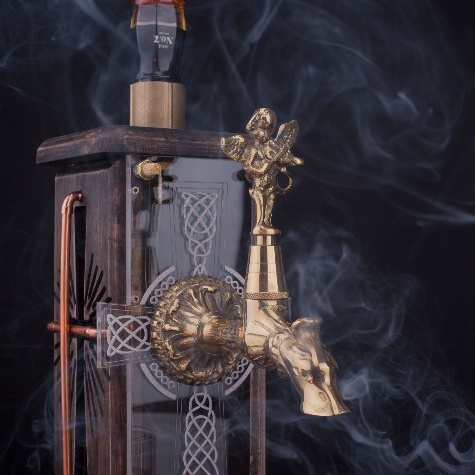 Cross Crucifix Viski Çeşmesi Siyah & Gold Premium Viski Çeşmesi