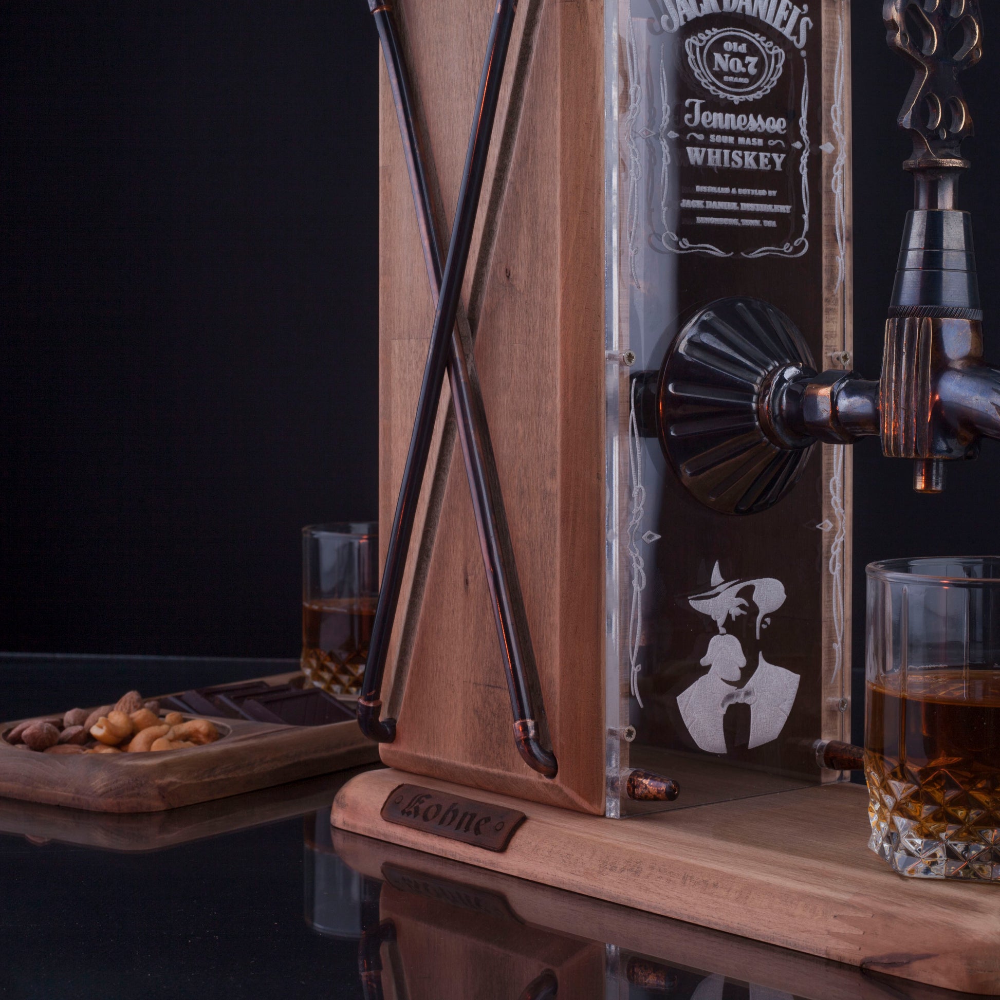 Oak Sİyah Viski Çeşmesi (Jack Daniels Temalı)