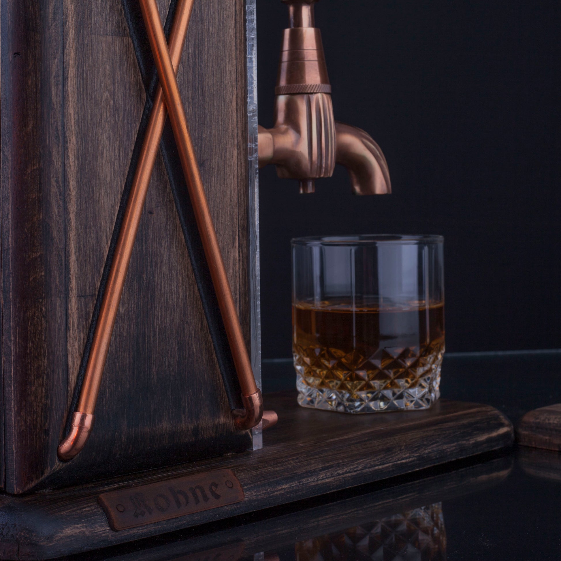 Siyah Bakır Viski Çeşmesi (Jack Daniels Temalı)
