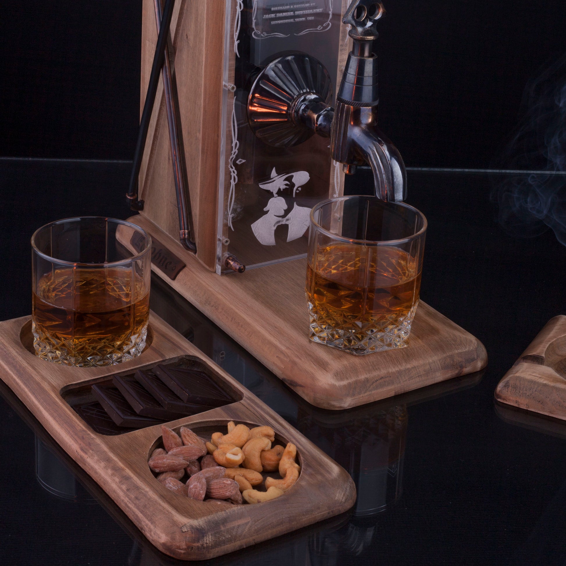 Oak Sİyah Viski Çeşmesi (Jack Daniels Temalı)