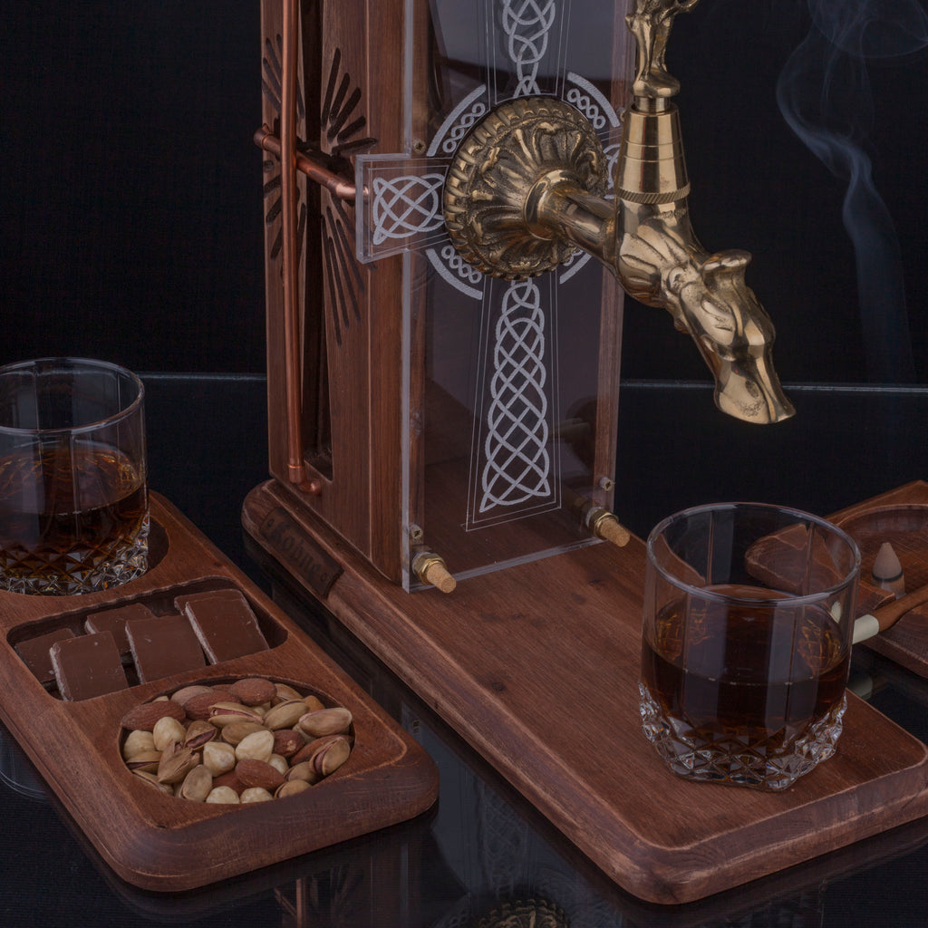 Cross Crucifix Viski Çeşmesi Kahverengi & Gold  Premium Viski Çeşmesi