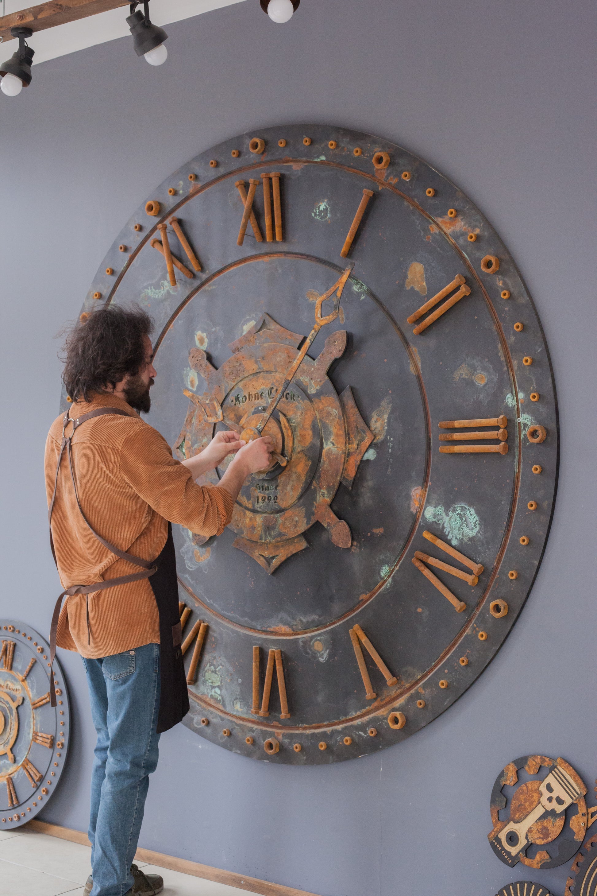 KohneAtelier Kişiye Özel  200cm duvar saati